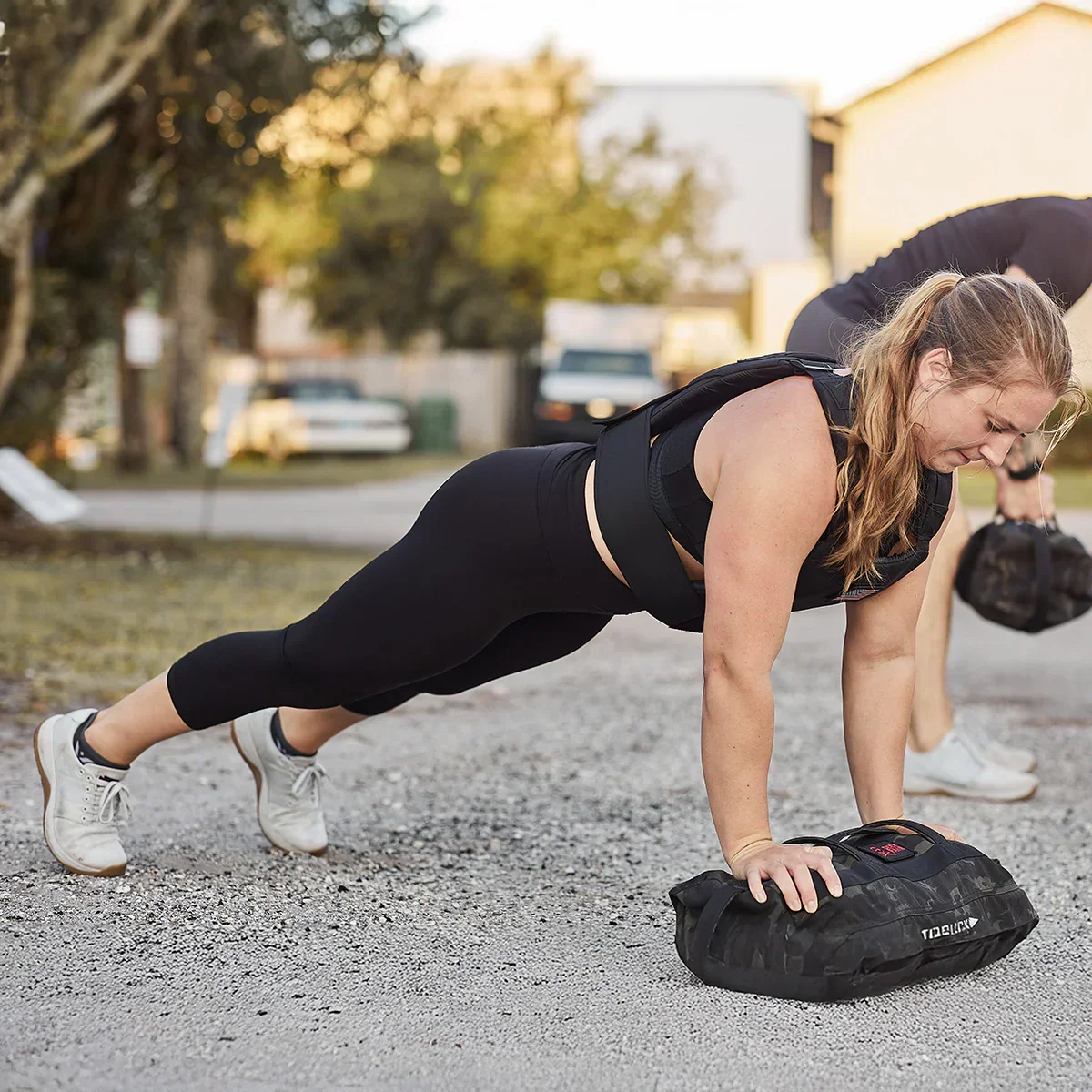 Cropped Training Leggings USA - Image 22